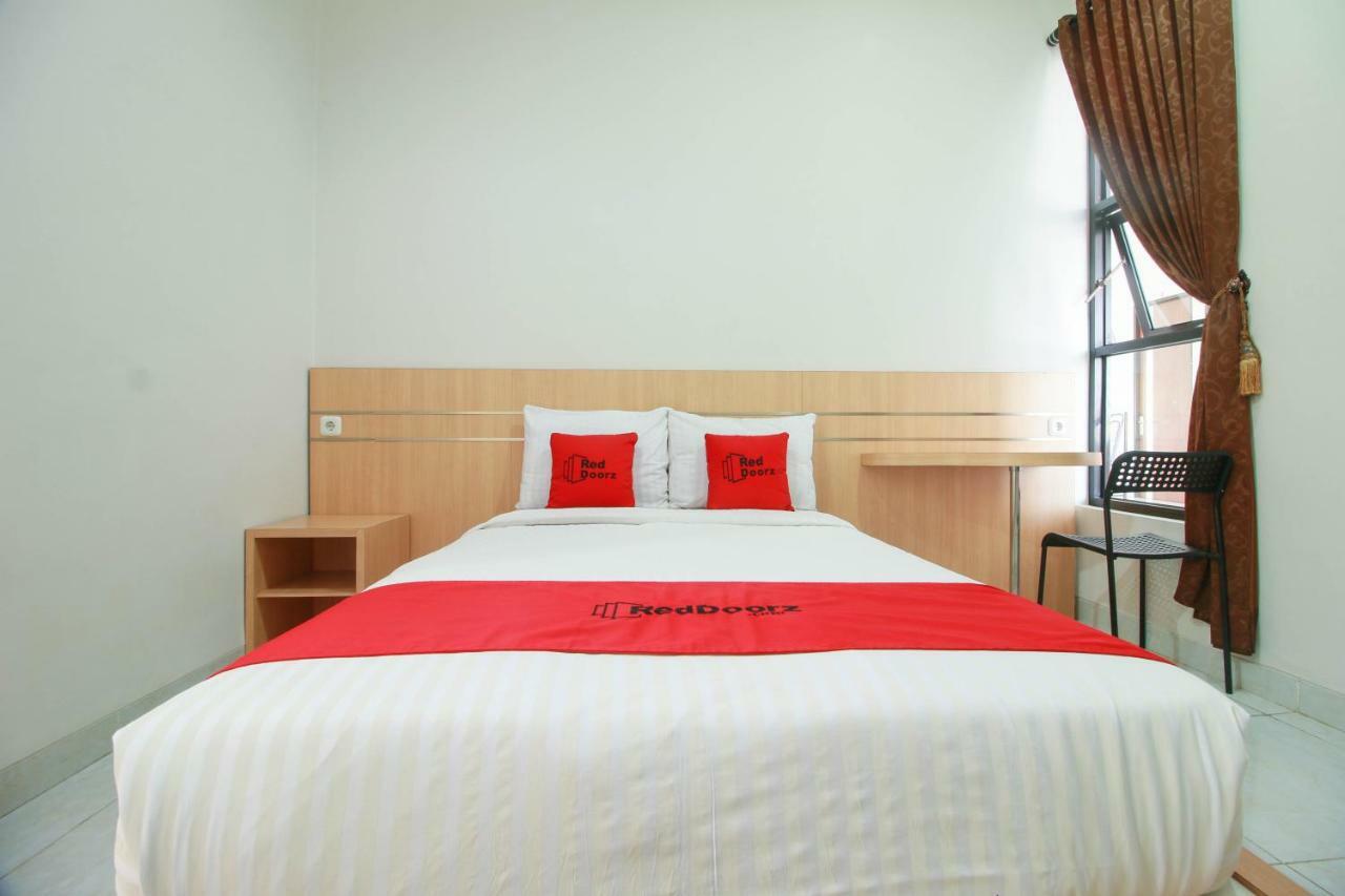 Reddoorz Syariah Near Universitas Jenderal Soedirman Purwokerto Ngoại thất bức ảnh