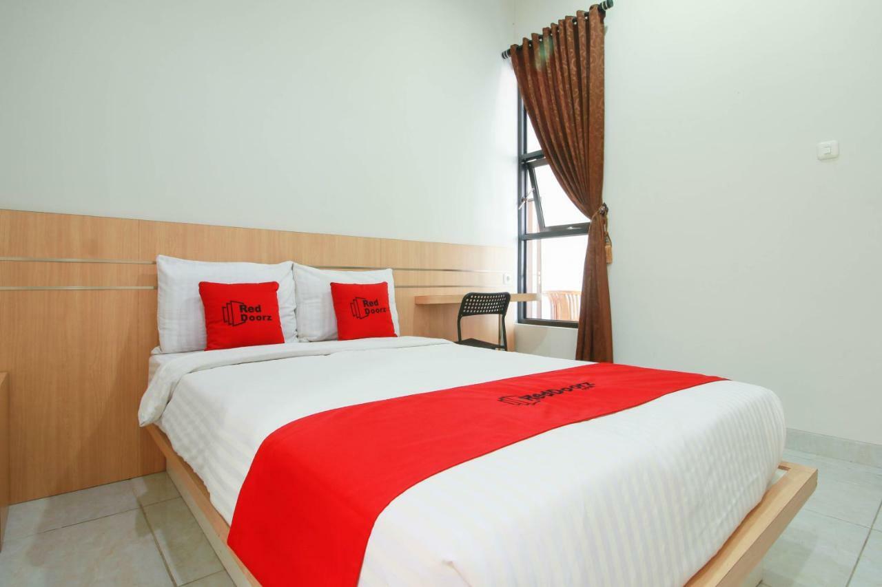 Reddoorz Syariah Near Universitas Jenderal Soedirman Purwokerto Ngoại thất bức ảnh