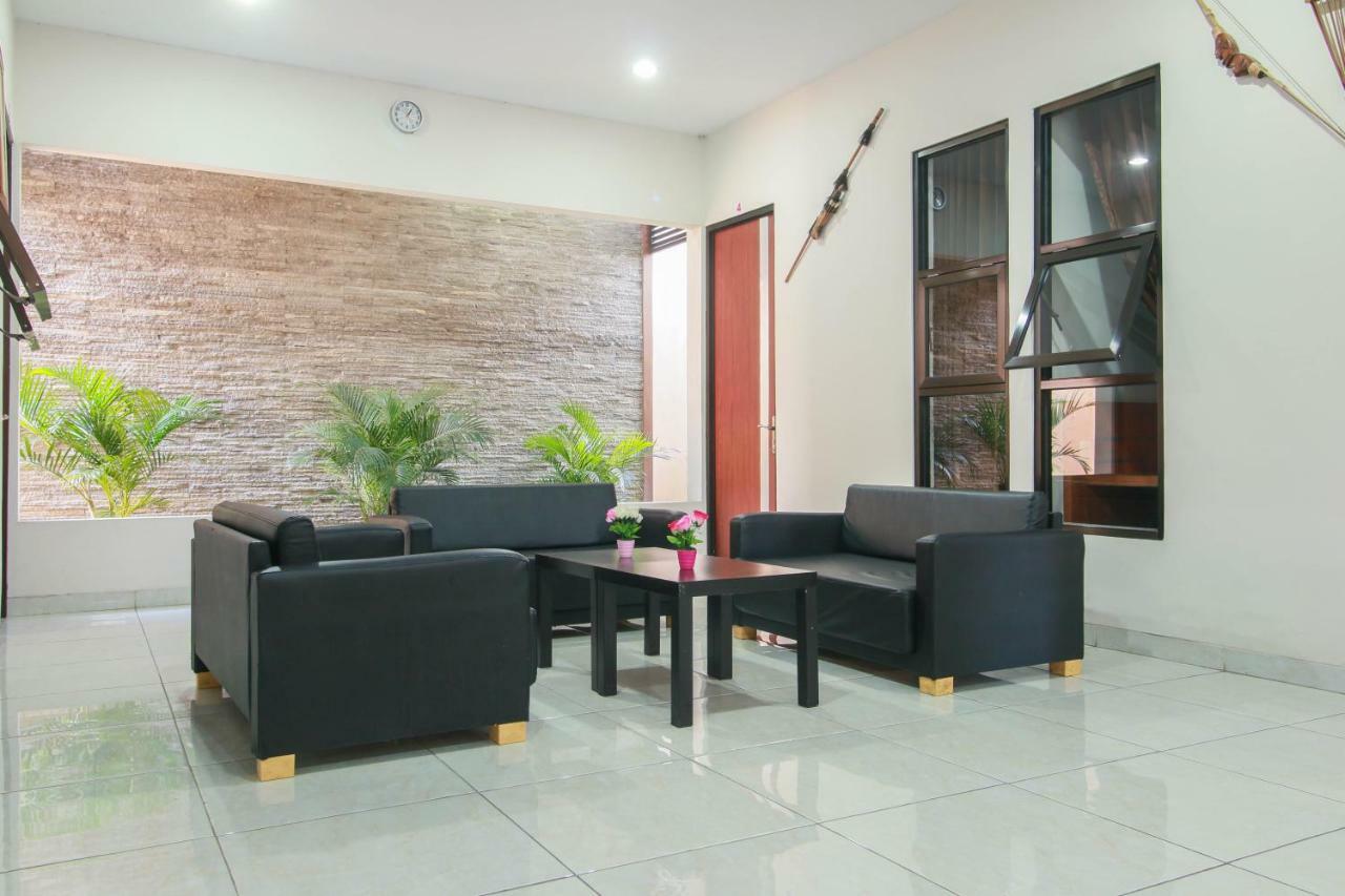 Reddoorz Syariah Near Universitas Jenderal Soedirman Purwokerto Ngoại thất bức ảnh