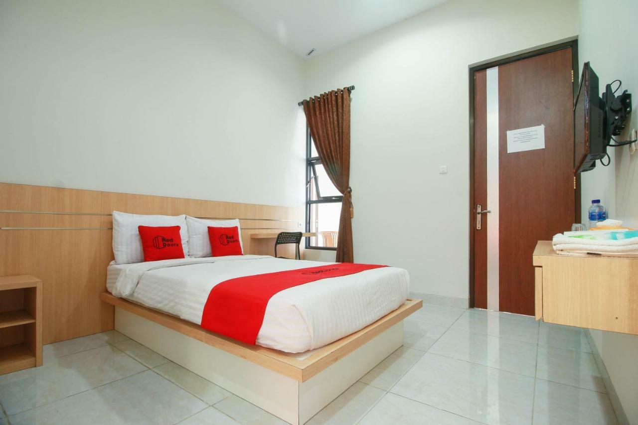 Reddoorz Syariah Near Universitas Jenderal Soedirman Purwokerto Ngoại thất bức ảnh