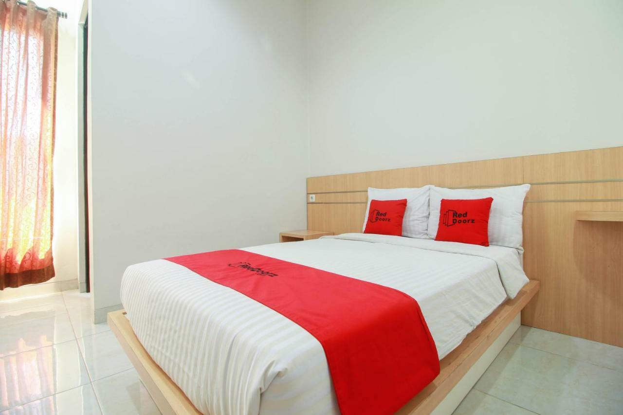 Reddoorz Syariah Near Universitas Jenderal Soedirman Purwokerto Ngoại thất bức ảnh