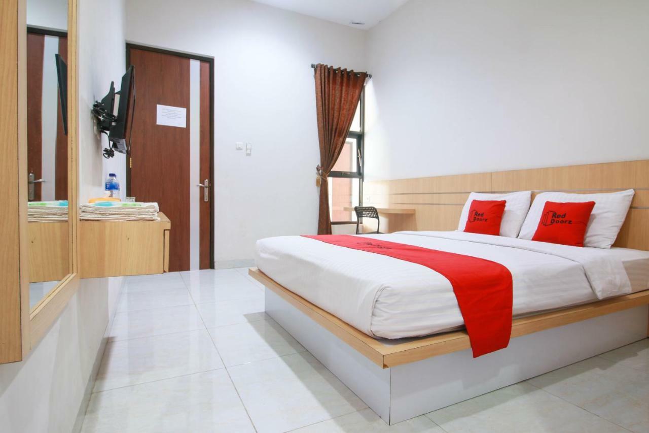Reddoorz Syariah Near Universitas Jenderal Soedirman Purwokerto Ngoại thất bức ảnh