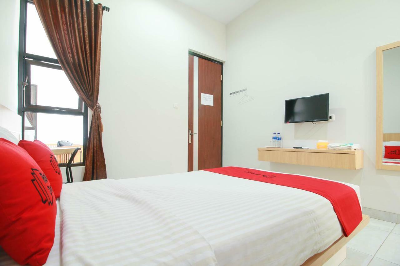 Reddoorz Syariah Near Universitas Jenderal Soedirman Purwokerto Ngoại thất bức ảnh